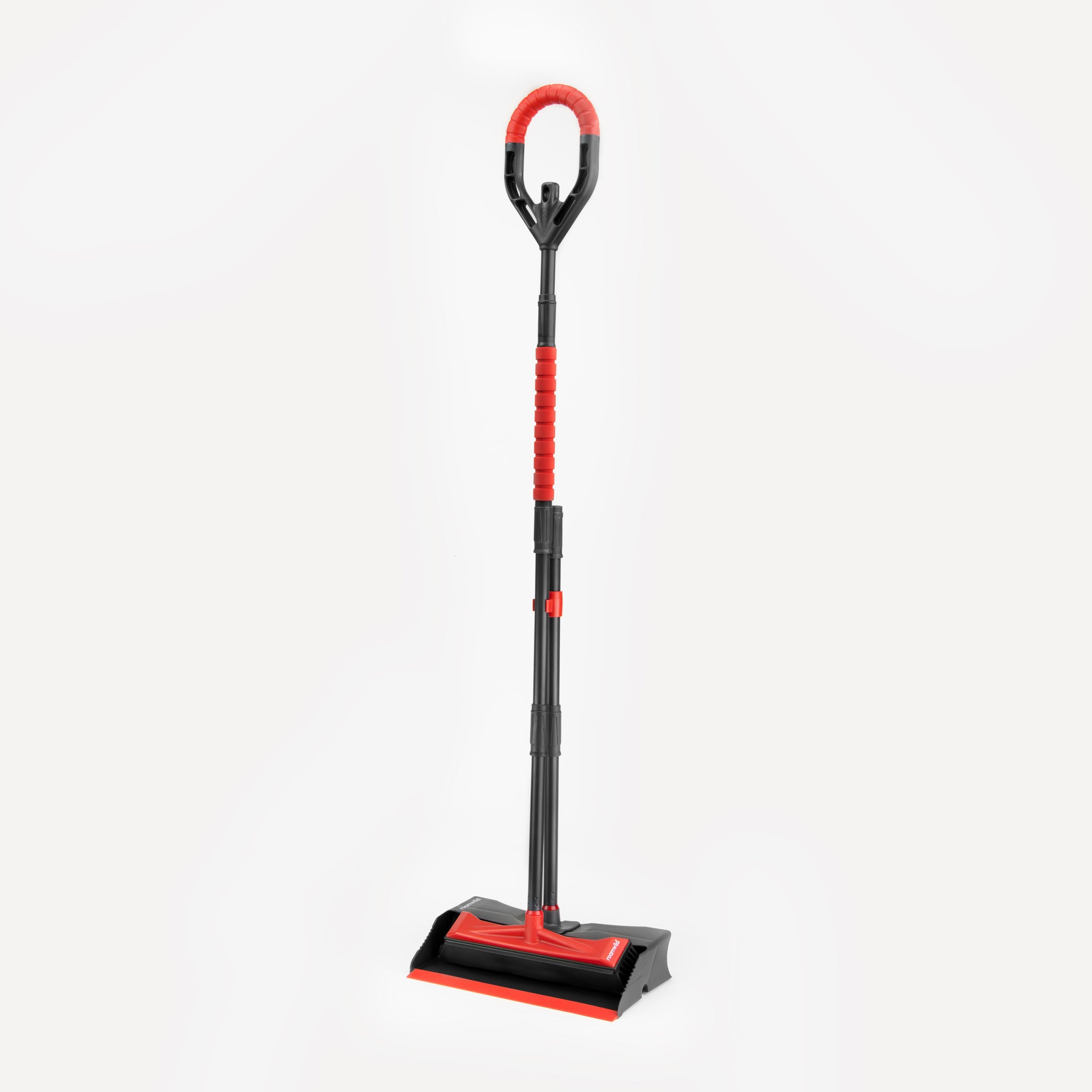 Load video: Roamwild Multi-Cleaner Broom Handheld Dustpan Attachment